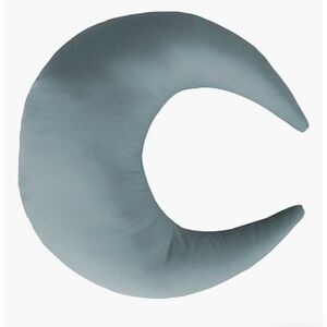 Snuggle Me Organic nursing pillow with additional cover